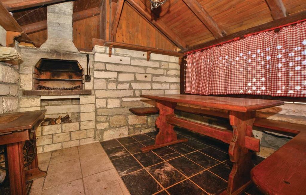 Appartement Apartmaji In Vinogradnistvo Klobas à Sečovlje Extérieur photo